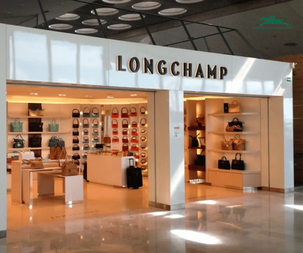 Longchamp outlet offering stylish bags and accessories at great prices.