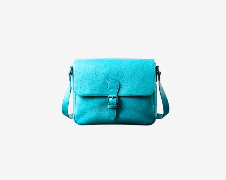 Tignanello Shoulder Bags: Leather Styles, Sizes & Buying Guide