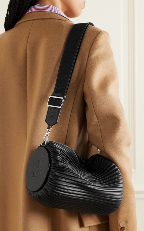 Bracelet large pleated leather shoulder bag